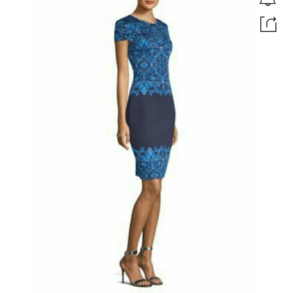 ST. JOHN

Brocade Graphic Shortsleeves Knit Dress